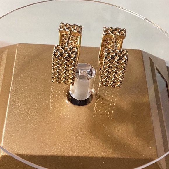 Yellow Gold Braided Half Square Earrings - Picture 3 of 6